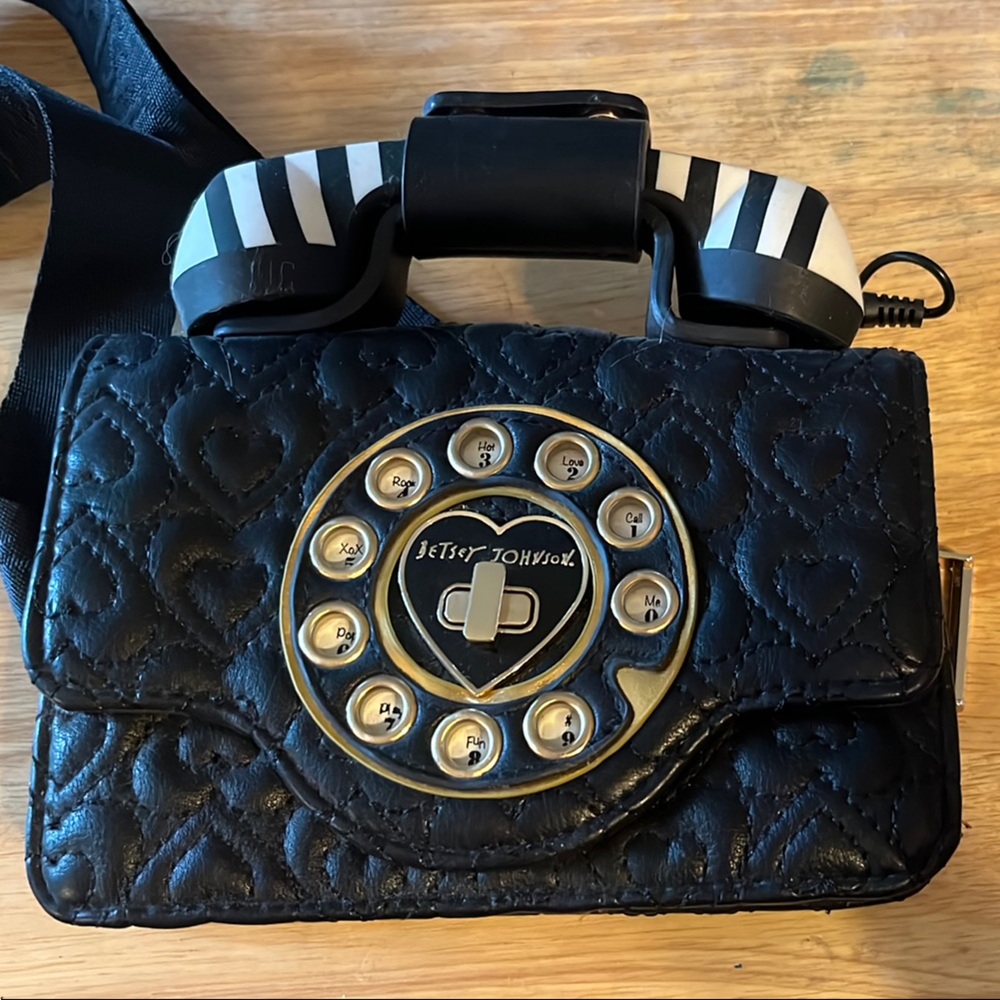 Betsey Johnson Black Quilted Phone Crossbody
